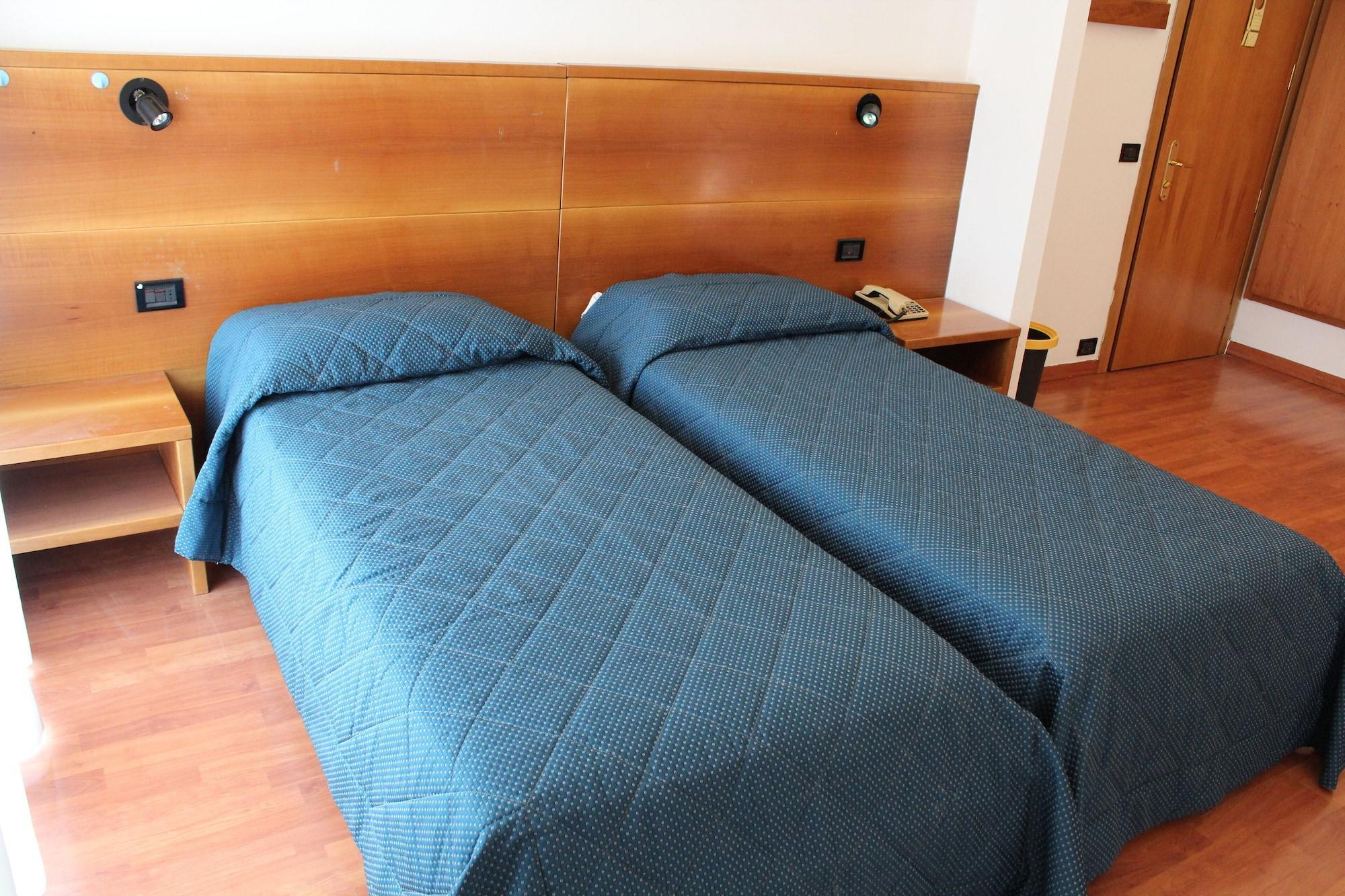 Selide Hotel 3*